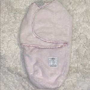 Little Giraffe swaddle pod